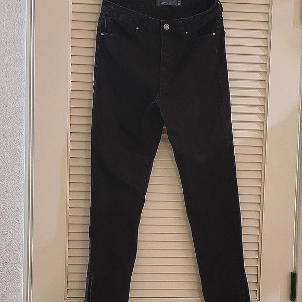 Slightly Faded Black Jeans With Side Slit Ankle